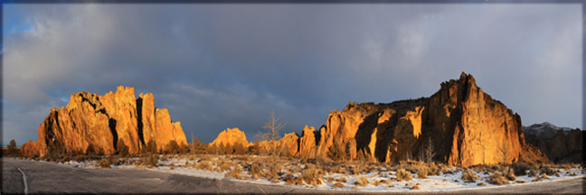 Smith Rock State Park-Central Oregon Smith Rock State Park-Central Oregon